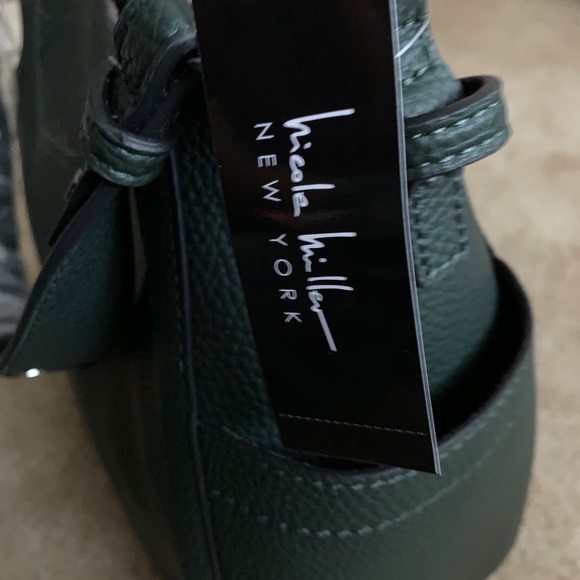 Brand New Nicole Miller Purse. - Picture 6 of 6